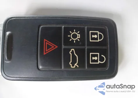 2015 Volvo Xc60 T6 from USA, damaged, VIN YV4902RK5F2631053